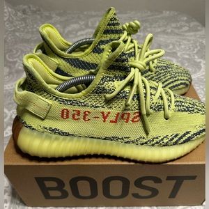 Yeezy Boost 350 V2